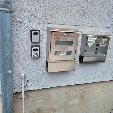 A6 Apartment